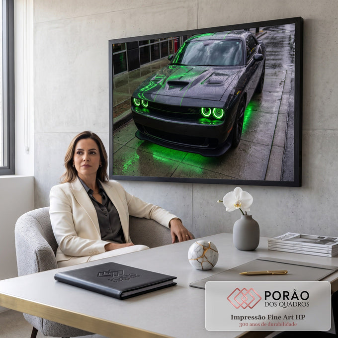 Quadro Decorativo Grande Carro Luzes Verdes para Sala Cinza | quadros decorativos | carro esportivo cinza com faróis em anéis de luz verde neon sobre piso molhado | em ambiente 2 | Porao dos Quadros