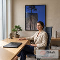 Quadro Decorativo Pinheiro Solitário no Penhasco com Céu | quadros decorativos | pinheiro em silhueta sobre penhasco rochoso com céu azul profundo ao fundo | em Quadros para Escritorio | Porao dos Quadros
