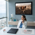 Quadro Decorativo Grande Cavalos Selvagens Manada para Sala | quadros decorativos | manada de cavalos correndo em terreno escuro com poeira e montanhas ao fundo | em ambiente 2 | Porao dos Quadros