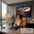 Quadro Decorativo Grande Posto Abandonado para Sala Laranja | quadros decorativos | posto de gasolina abandonado em paisagem desértica sob céu de pôr do sol dramático | em ambiente 2 | Porao dos Quadros