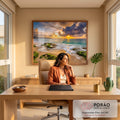 Praia ao pôr do sol com mar turquesa, ondas suaves e rochas cobertas de musgo verde, quadro decorativo