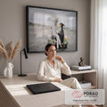 Quadro Decorativo Grande Mulher e Ave para Sala Branco | quadros decorativos | mulher de terno branco ao lado de ave surreal de óculos sobre carro antigo na praia | em ambiente 2 | Porao dos Quadros