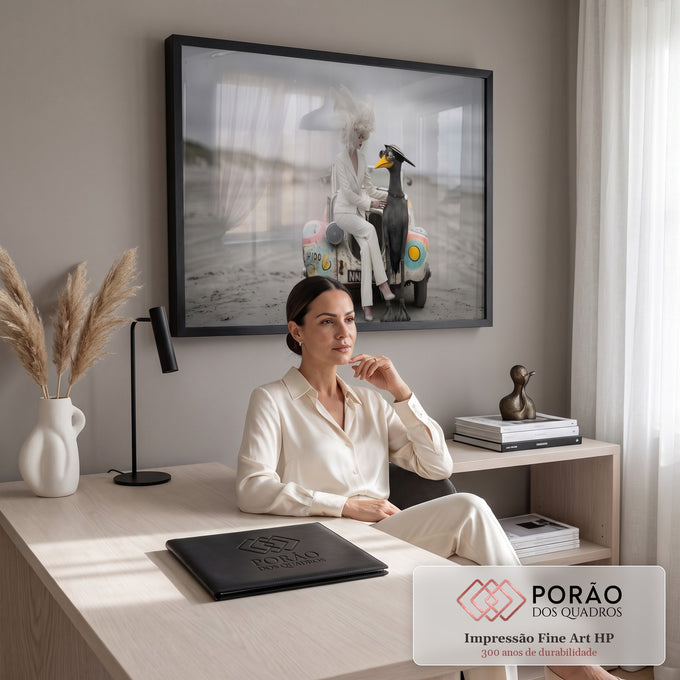 Quadro Decorativo Grande Mulher e Ave para Sala Branco | quadros decorativos | mulher de terno branco ao lado de ave surreal de óculos sobre carro antigo na praia | em ambiente 2 | Porao dos Quadros