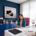 Quadro Decorativo Grande Carro Amarelo e Preto para Sala | quadros decorativos | carro esportivo amarelo e preto visto de trás em garagem branca iluminada | em ambiente 2 | Porao dos Quadros