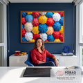 Quadro Decorativo Grande Guarda-Chuvas Coloridos para Sala | quadros decorativos | guarda-chuvas coloridos abertos vistos de baixo formando mosaico geométrico | em ambiente 2 | Porao dos Quadros