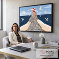 Quadro Decorativo Grande Mulher de Chapéu Azul para Sala | quadros decorativos | mulher de chapéu e vestido de poá na proa de um barco cercada por gaivotas | em ambiente 2 | Porao dos Quadros