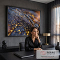 Quadro Decorativo Grande Textura Rachada para Sala Preto | quadros decorativos | textura preta rachada com veios dourados e luzes bokeh desfocadas ao fundo | em ambiente 2 | Porao dos Quadros