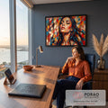 Rosto de mulher de olhos fechados e cabelos pretos em pinceladas coloridas de espátula, quadro decorativo