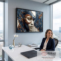 Quadro Decorativo Grande Rosto Craquelado para Sala Azul | quadros decorativos | rosto meio mármore meio cerâmica azul rachada coberto de borboletas marrons | em ambiente 2 | Porao dos Quadros