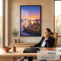 Quadro Decorativo Grande Jesus Caminhando para Sala Laranja | quadros decorativos | Jesus em pé num barco com discípulos ao pôr do sol sobre um lago | em ambiente 2 | Porao dos Quadros