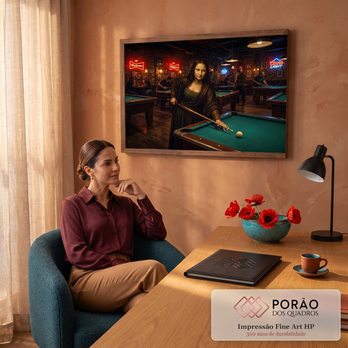 Mona Lisa com taco de sinuca em mesa de bilhar verde, bar de tijolos com letreiros neon, quadro decorativo