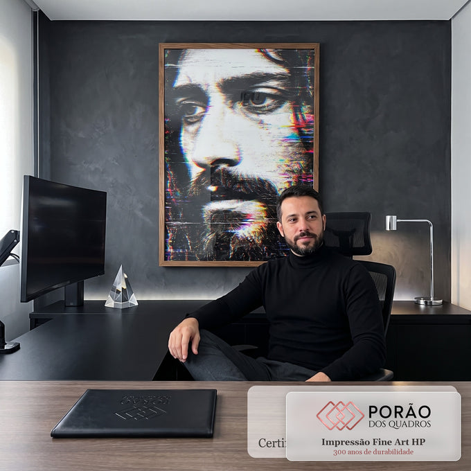 Quadro Decorativo Grande Rosto Masculino para Sala Preto | quadros decorativos | rosto masculino com barba em efeito glitch digital e distorção cromática | em ambiente 2 | Porao dos Quadros
