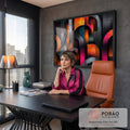 Quadro Decorativo Grande Arcos Geométricos para Sala Laranja | quadros decorativos | arcos geométricos coloridos em laranja, rosa e azul petróleo sobre fundo preto texturizado | em ambiente 2 | Porao dos Quadros