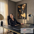 Quadro Decorativo Mulher de Perfil em Preto e Dourado | quadros decorativos | mulher negra de perfil com turbante preto e pinceladas douradas texturizadas | em Quadros para Escritorio | Porao dos Quadros