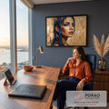 Mulher de olhos azuis e cabelo escorrendo em pintura a espátula sobre fundo bege, quadro decorativo