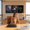 Quadro Decorativo Kit 3 Telas Flores e Bonsai para Sala | quadros decorativos | íris roxa, lótus rosa e bonsai verde em cenário zen com cor seletiva | em ambiente 2 | Porao dos Quadros