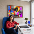 Quadro Decorativo Grande Bonsai em Colagem para Sala Azul | quadros decorativos | bonsai realista com fundo colorido geométrico estilo colagem pop art | em ambiente 2 | Porao dos Quadros