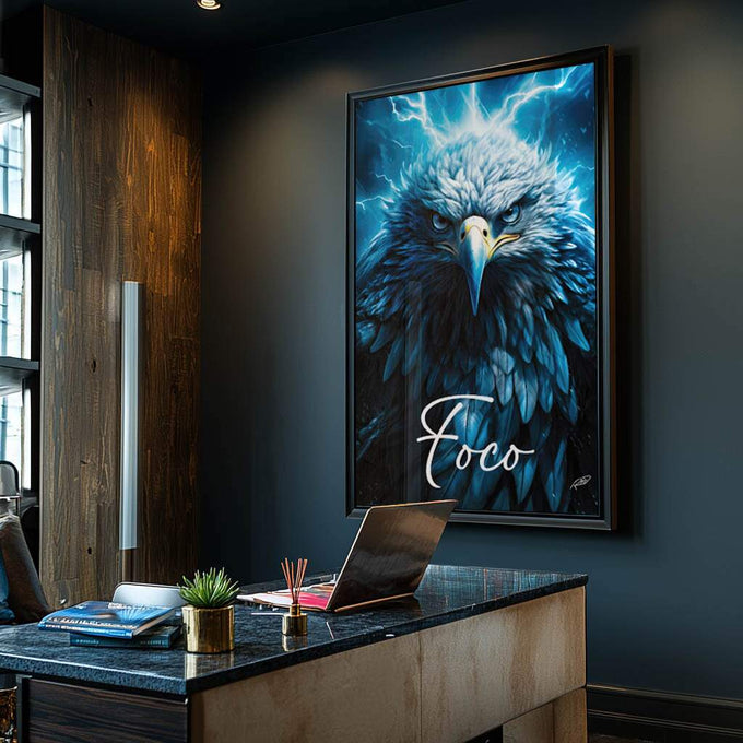 Quadro Decorativo Águia Foco Azul - Sofisticação e Estilo para Seu Ambiente - quadros decorativos para sala 1 Tela Vertical, 3 Telas - em ambiente decorado
