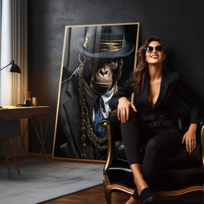 Quadro Decorativo Macaco Gangster - Arte Exclusiva para Transformar sua Decoração - quadros decorativos para sala 1 Tela Vertical, 3 Telas - em quarto contemporaneo