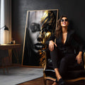 Quadro Decorativo Contemporâneo Rosto Metade Dourado e Metade Preto e Branco - quadros decorativos para sala 1 Tela Vertical, 3 Telas - em quarto contemporaneo