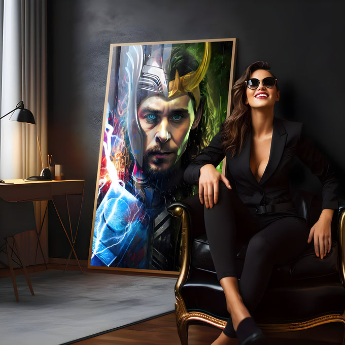 Rosto dividido de Thor com elmo e raios azuis e Loki com chifres dourados em verde, quadro decorativo