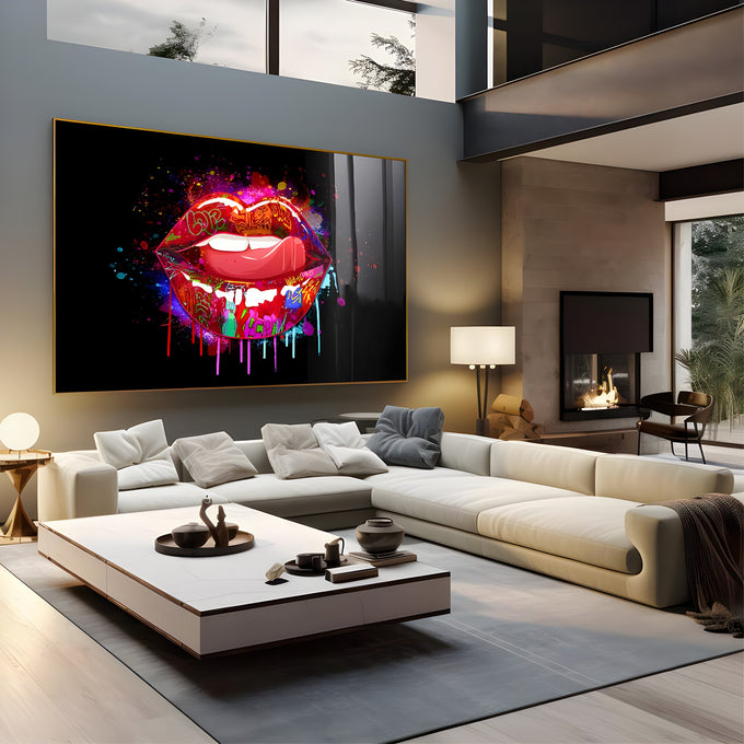 Lábios vermelhos em grafite com língua e respingos coloridos em fundo preto, quadro decorativo