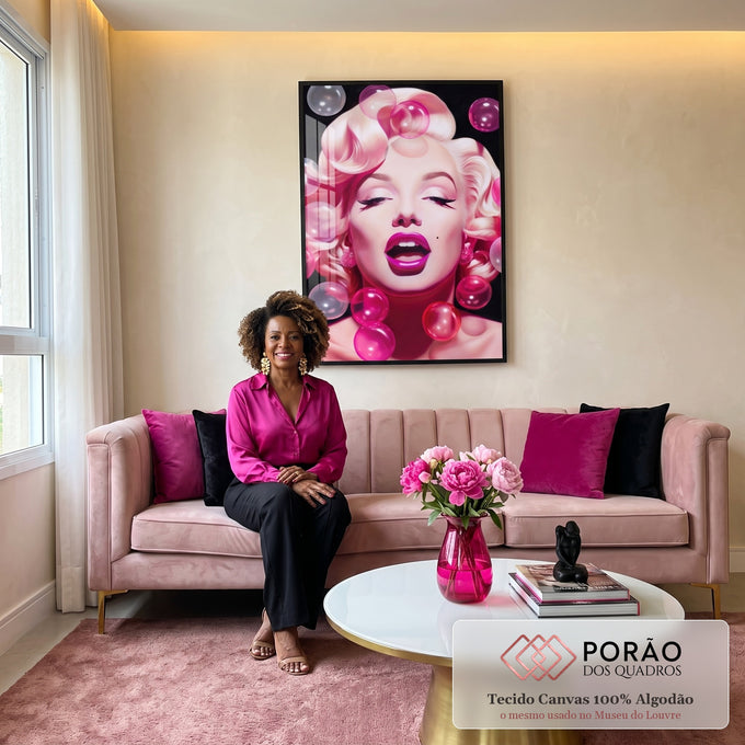 Quadro Decorativo Envolvente: Marilyn Monroe e Bolhas Rosas em sala de estar moderna - quadros decorativos para sala