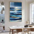 Quadro Decorativo Abstrato Serenidade Azul | quadros decorativos para sala | Paisagem abstrata marinha com camadas horizontais em azul, branco e dourado brilhante | Porao dos Quadros