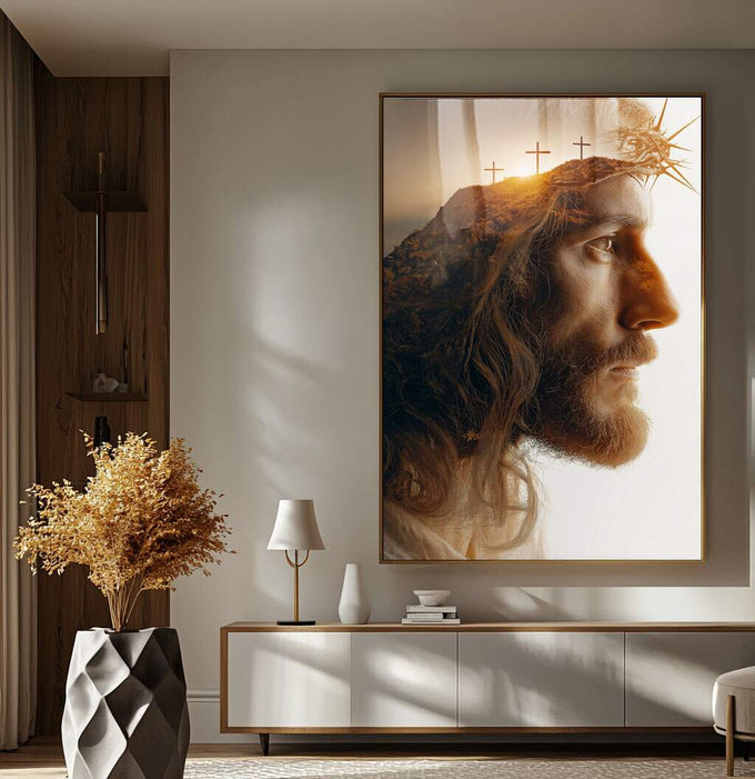 Quadro Decorativo Serenidade e Fé | quadros decorativos para sala | Cristo com coroa de espinhos em perfil com montanhas douradas e cruzes em composição espiritual contemplativa. | Porao dos Quadros