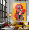 Mulher oriental em colagem de estampas com círculos vermelhos sobre fundo amarelo, quadro decorativo