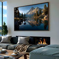 Lago de montanha espelhando picos iluminados pelo sol, pinheiros e pedras sob céu azul, quadro decorativo