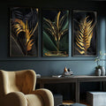 Quadro Decorativo: Luxo de Folhas Tropicais Douradas | quadros decorativos para sala | Três painéis com folhas tropicais em dourado luminoso sobre fundo preto profundo com detalhes precisos. | Porao dos Quadros