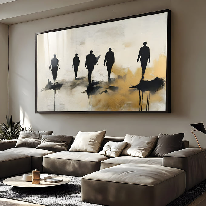 Silhuetas de homens caminhando em pintura abstrata branca com respingos preto e dourado, quadro decorativo