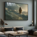 Jesus caminhando sobre ondas do mar em tempestade sob luz dourada, quadro decorativo