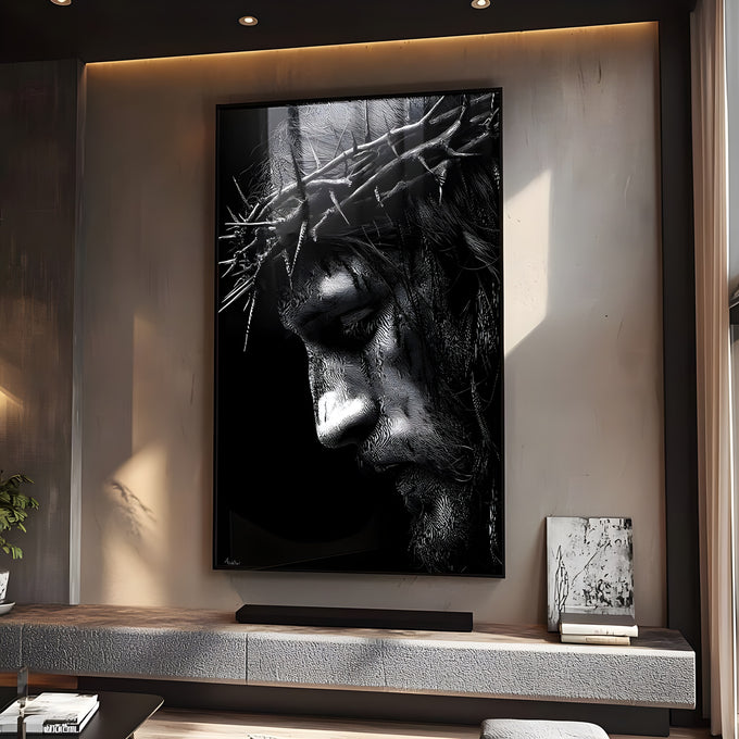 Rosto de Jesus de perfil com coroa de espinhos e olhos fechados em preto e branco, quadro decorativo