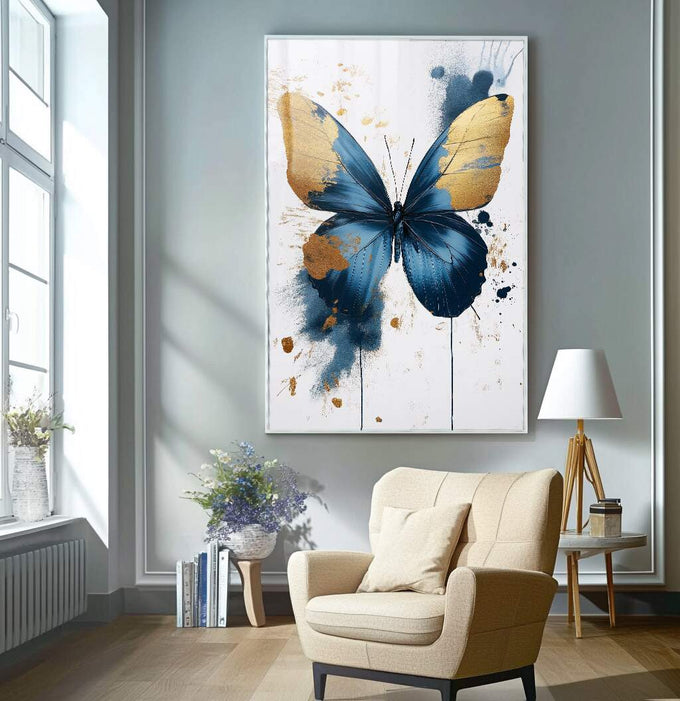 Quadro Decorativo Borboleta Azul e Dourada | quadros decorativos para sala | Borboleta azul e dourado com efeito aquarela e respingos em fundo branco. | Porao dos Quadros