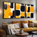 Quadro Abstrato Tríptico Moderno em Amarelo e Preto | quadros decorativos para sala | Três painéis com formas geométricas em amarelo vibrante e preto em composição abstrata moderna | Porao dos Quadros