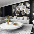 Quadro Decorativo Elegância Floral Dourada | quadros decorativos para sala | Flores brancas e douradas em textura realista contra fundo preto profundo | Porao dos Quadros