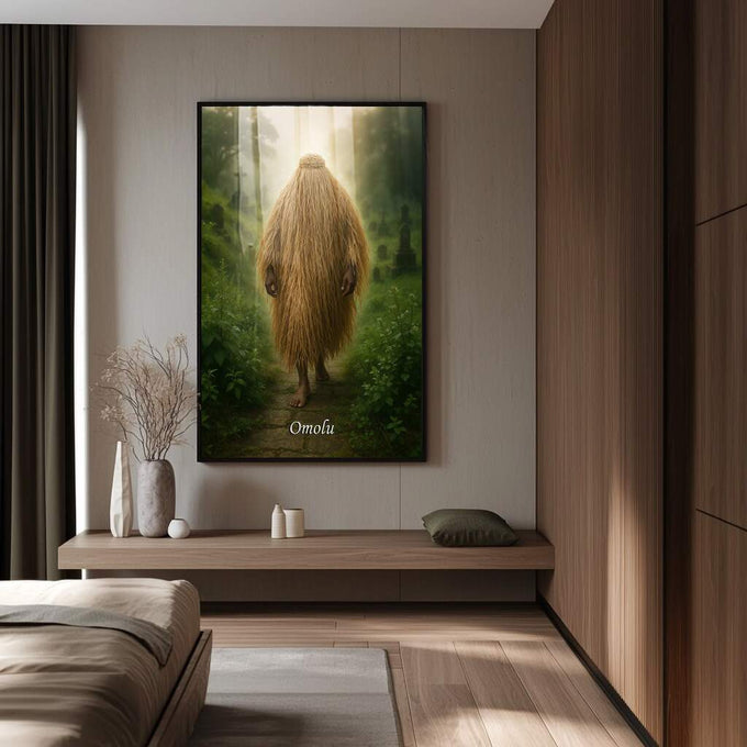 Quadro Decorativo Orixá Omolu: Cura e Terra | quadros decorativos para sala | Figura envolta em tons dourados caminhando pela floresta densa com luz natural atravessando a vegetação verde | Porao dos Quadros
