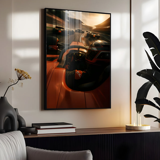 Visão do cockpit de Fórmula 1 laranja com piloto de capacete na pista e rivais à frente, quadro decorativo