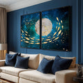Quadro Decorativo Arte Cósmica Peixes Estelares - Encante-se | quadros decorativos para sala | Lua branca com peixes dourados em movimento entre águas azul profundo e noturno | Porao dos Quadros