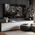 Quadro Decorativo Majestade da Família de Leões | quadros decorativos para sala | Família de leões em preto e branco com detalhes realistas e composição imponente | Porao dos Quadros