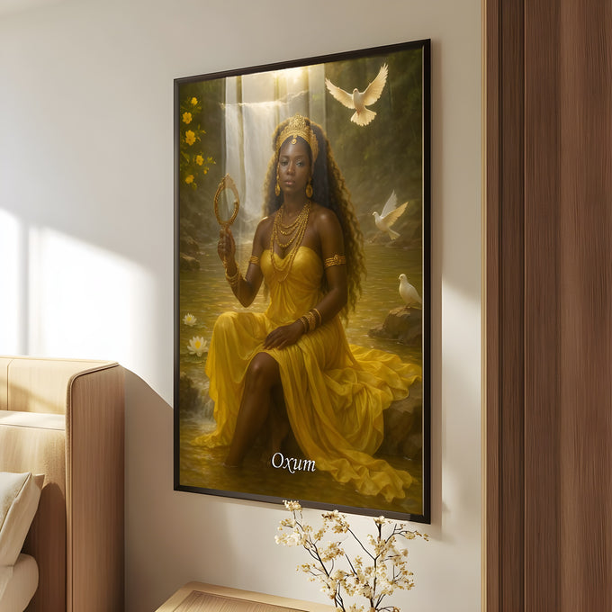 Orixá Oxum de vestido amarelo com espelho dourado, coroa e pombas brancas na cachoeira, quadro decorativo