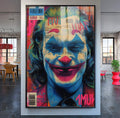 Quadro Decorativo - Retrato do Palhaço Moderno | quadros decorativos para sala | Rosto colorido com olhos azuis, rosa e tons naturais em estilo pop art vibrante | Porao dos Quadros
