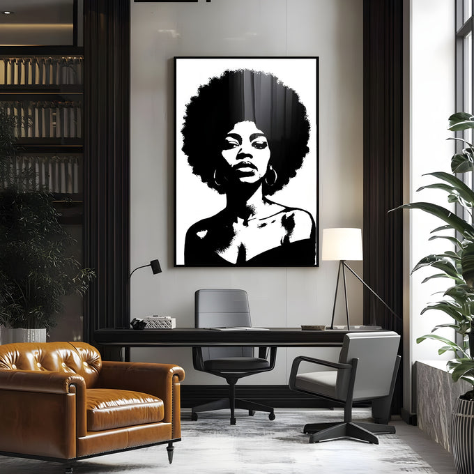 Retrato em preto e branco de mulher negra com cabelo afro volumoso e brincos de argola, quadro decorativo