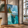 Quadro Decorativo Reflexos Tropicais Serene | quadros decorativos para sala | Barco desgastado em água azul cristalina com palma tropical ao fundo e céu nublado | Porao dos Quadros