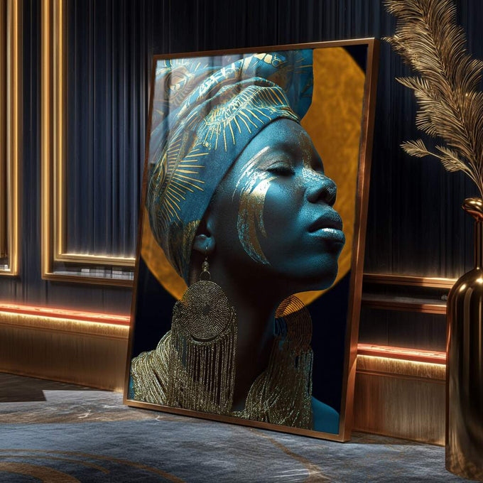 Quadro Decorativo Elegância Azul Feminino Abstrato | quadros decorativos para sala | Rainha egípcia em perfil com tocado dourado, rosto azul vibrante e adornos metálicos em composição majestosa. | Porao dos Quadros