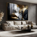 Quadro Decorativo Face Dourada Moderna | quadros decorativos para sala | Rosto feminino em mármore branco com detalhes em ouro líquido, luz dramática e contraste profundo. | Porao dos Quadros