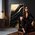 Quadro Decorativo Luxo Ouro e Preto Moderno | quadros decorativos para sala | Composição abstrata com fluxos de preto e dourado em texturas dinâmicas e gestuais | em Quadros para Sala | Porao dos Quadros