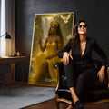 Orixá Oxum de vestido amarelo com espelho dourado, coroa e pombas brancas na cachoeira, quadro decorativo